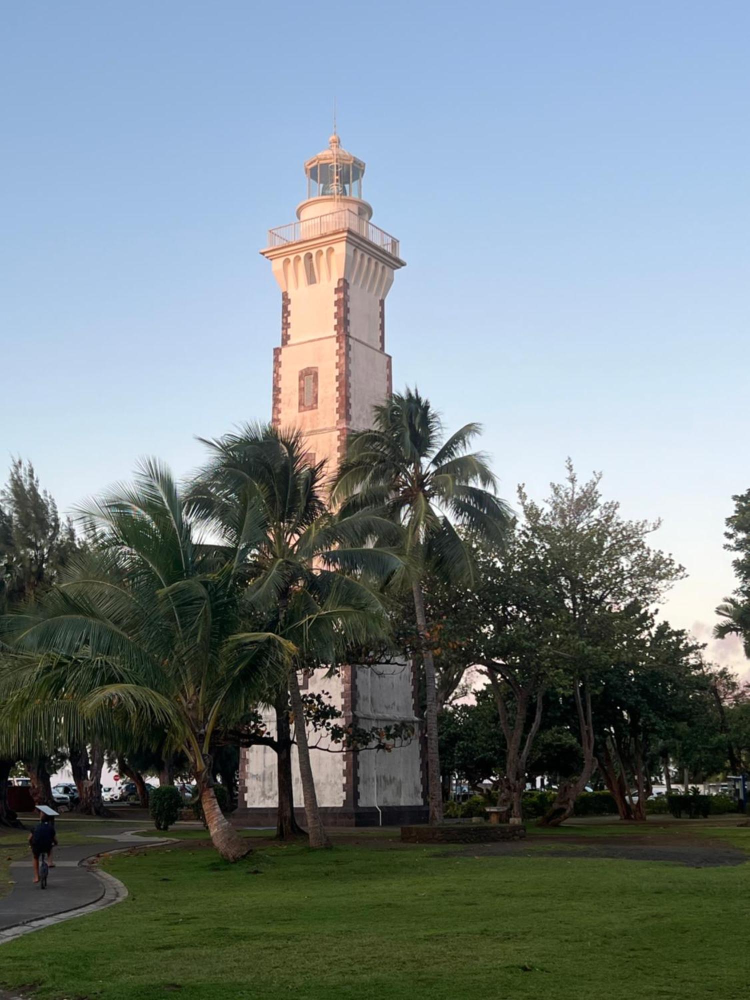 La Maison Pres Du Phare Mahina Екстериор снимка